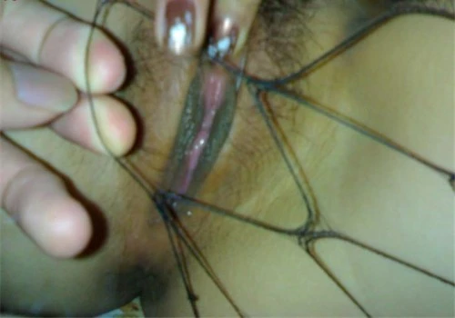 ★精品★☆骚货张开大腿一起插，喜欢的留言，送你几十部