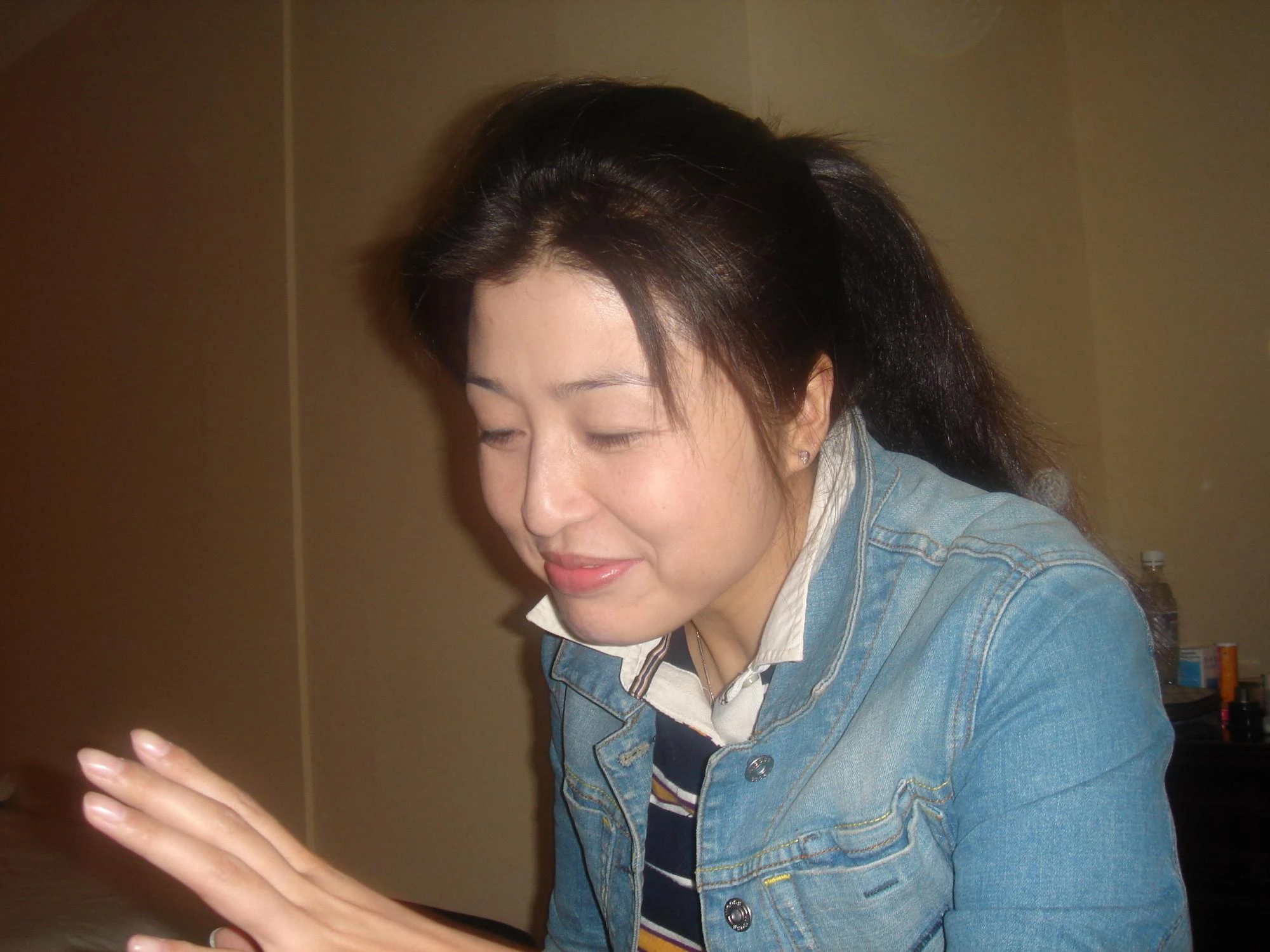 嫩嫩的妹子想3P