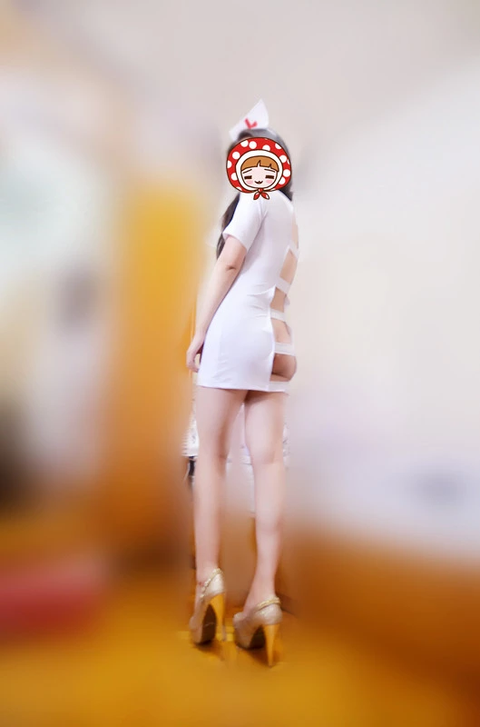 撞击小骚逼的翘臀 申精