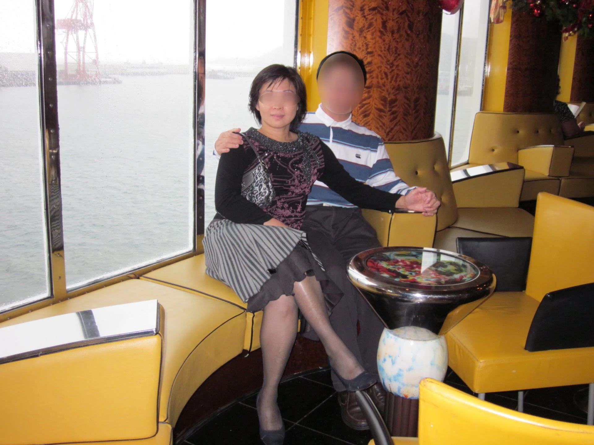 湾湾骚骚的女生肤好奶子大