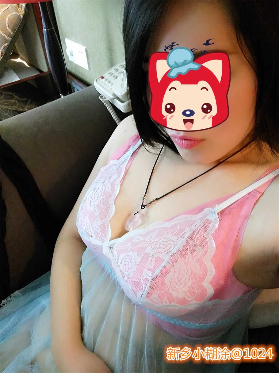 今晚老婆特别骚 穿豹纹三根筋诱惑  调教
