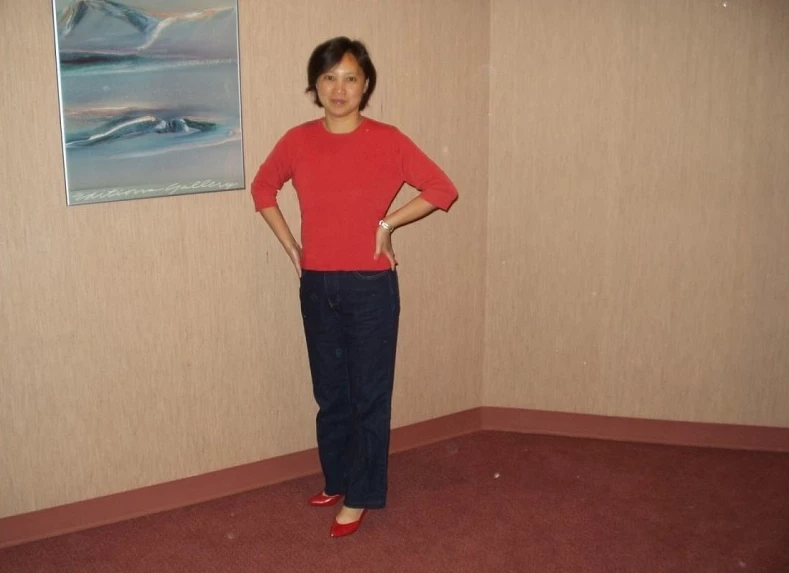 露脸女神在胯下的享受
