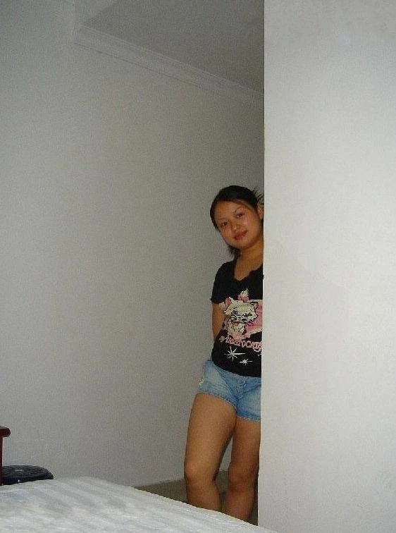 上班时间，开车接少妇车震