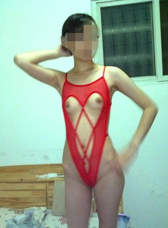 上班看到发情，被我艹的直发抖，极品少妇。