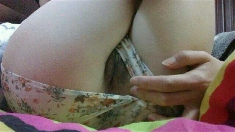 少妇匆忙逃离！老公突然回家找不到她！