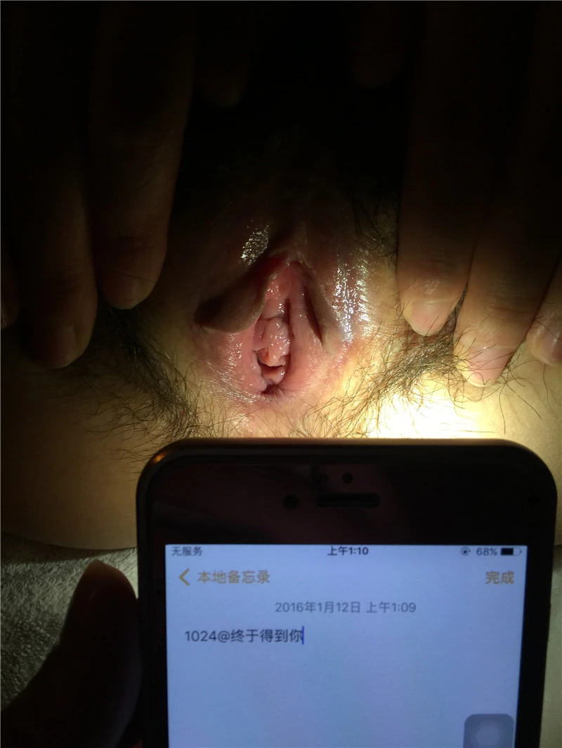 （原创视频）半夜偷偷打电话给我说老公不在家。