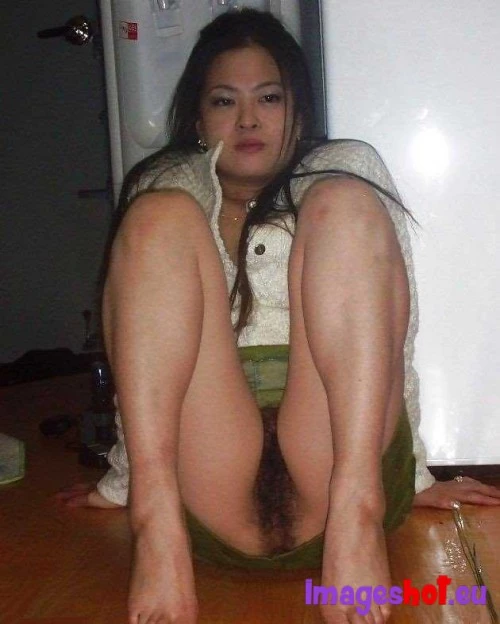 真实良家，老公加班，主动发骚勾引我去操她