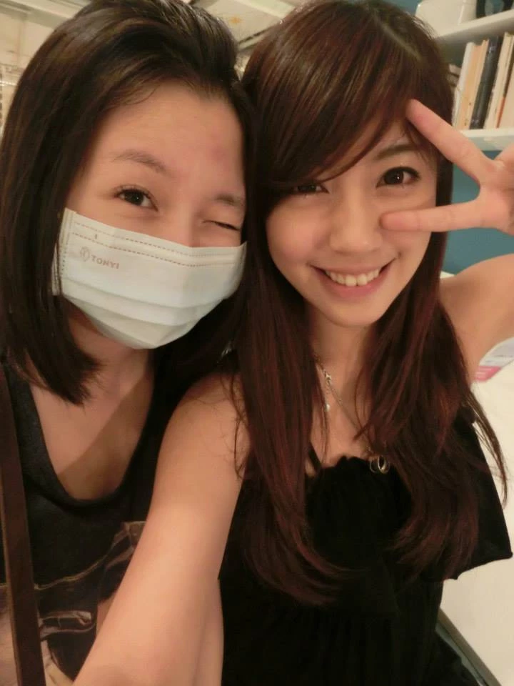 小宾馆约个单男操媳妇，3P继续两个鸡巴一起吃