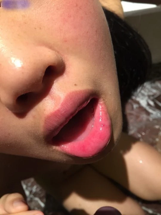骚逼很粉很嫩很紧 操着特来劲
