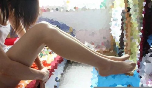 3P爱笑的零零后。淫蕩口爆！片尾认证。