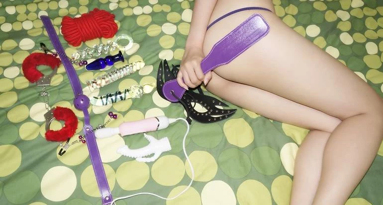 妹妹爲了新电话初夜献给我