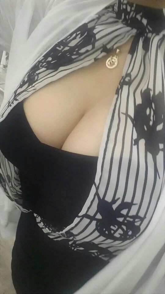Slut Loves To Suck And Fuck