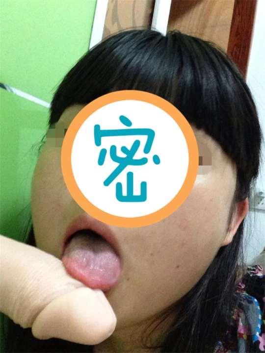露脸整的像混血的兼职平模真的太会扭了