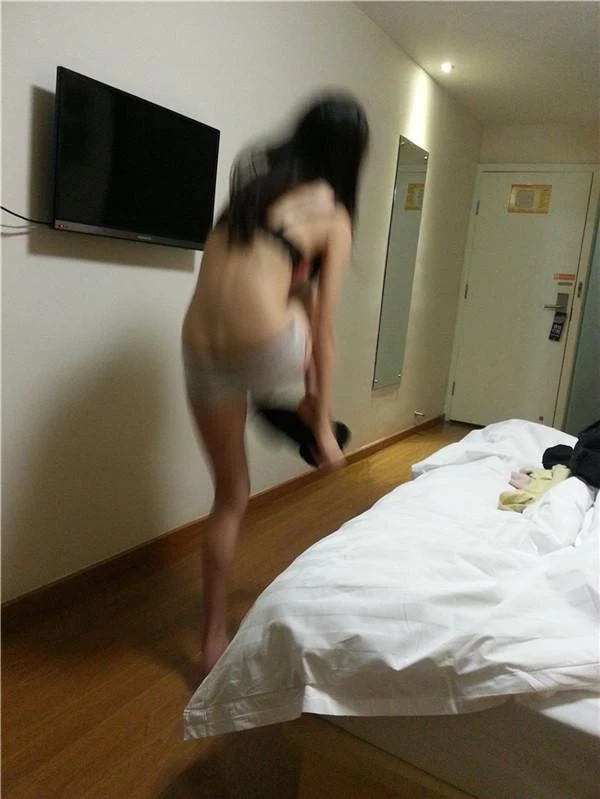 [原创] 后入170长腿秘书，没事干秘书