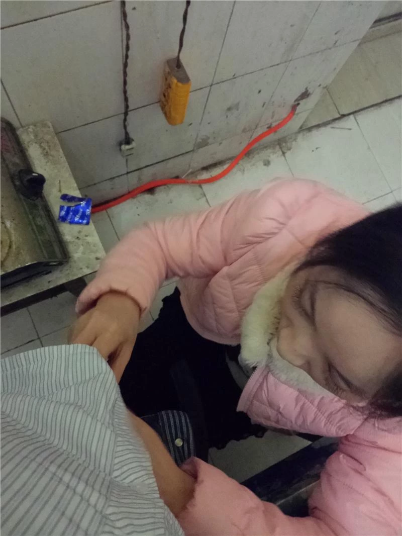 [原创] 男朋友打电话给学生吓坏了菊花被深插好怕
