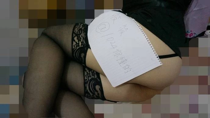 人妻偷情玩儿sm，舔脚、深喉、毒龙、足交应有尽有，准备好纸巾！