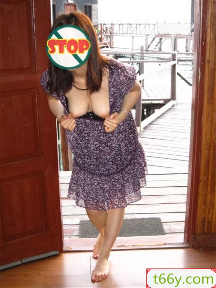 南京长腿微胖小少妇体验润滑油按摩和潮吹。结尾有美图