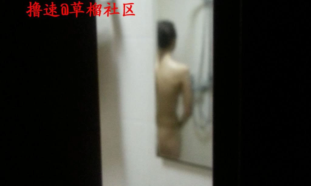 换妻，夫妻交换，老婆被3p目睹别人干自己的老婆