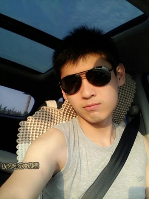 被富二代铐住手脚，跳蛋袭击，深喉，最后被弃车内[27P]