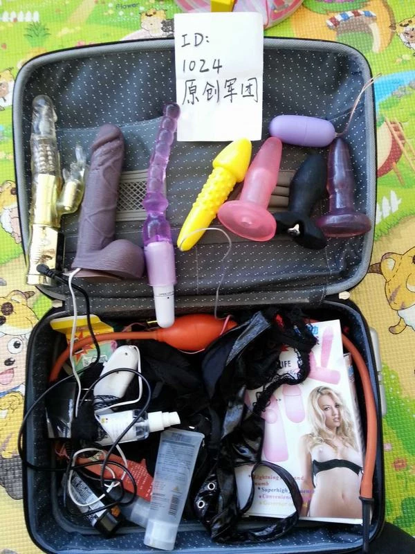 [原创] 另类的射屏体验！新调教母后们的自慰盛宴！