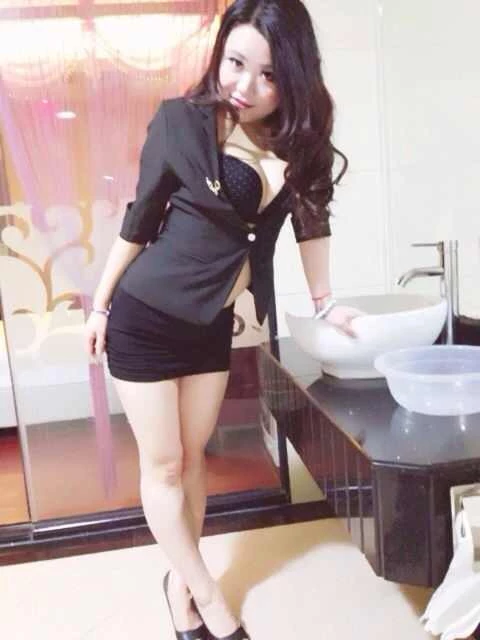 服装店小妹偷情发泄