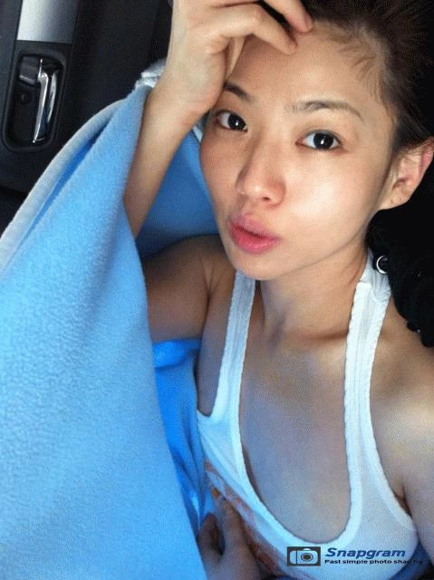 清纯白富美与男友车震不过瘾在到酒店开房 战况激烈各种口爆 乳交 制服诱惑 真的是太精彩了[47P]