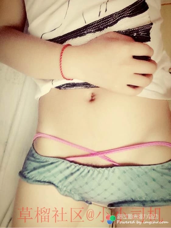 青春无敌美少女张萌某长大啦,各种情趣内衣各种挑逗,下面骚逼已经是毛茸茸小森林了[17P]