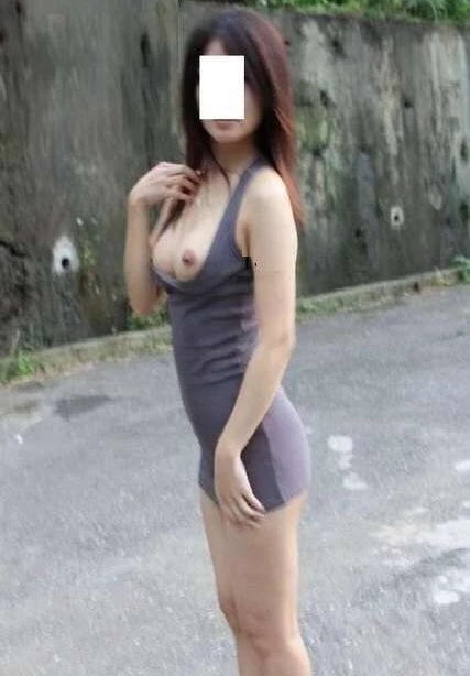 和女友的仓库爱爱
