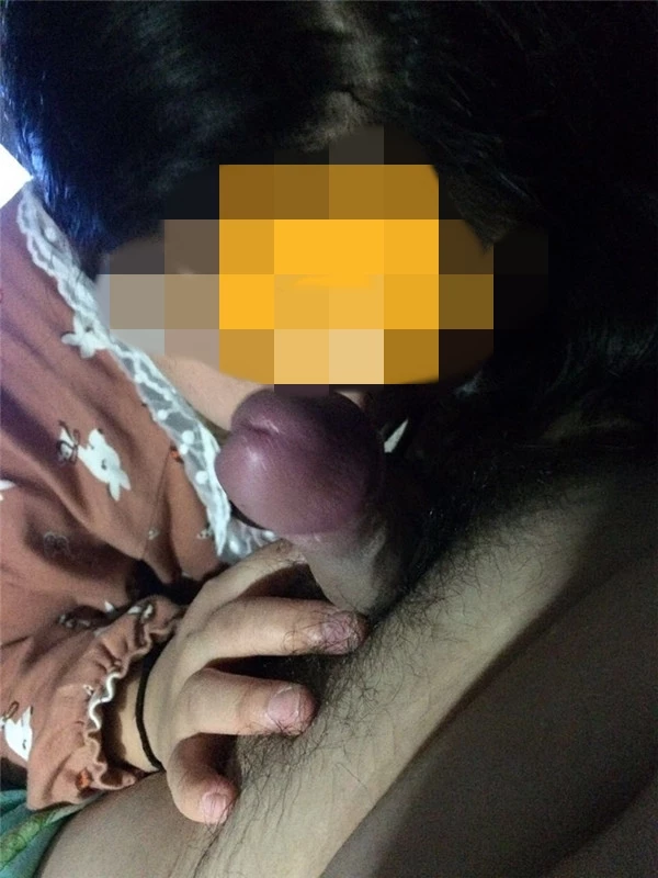 这个阿姨不配合，让她上下坐着搞，非要趴着