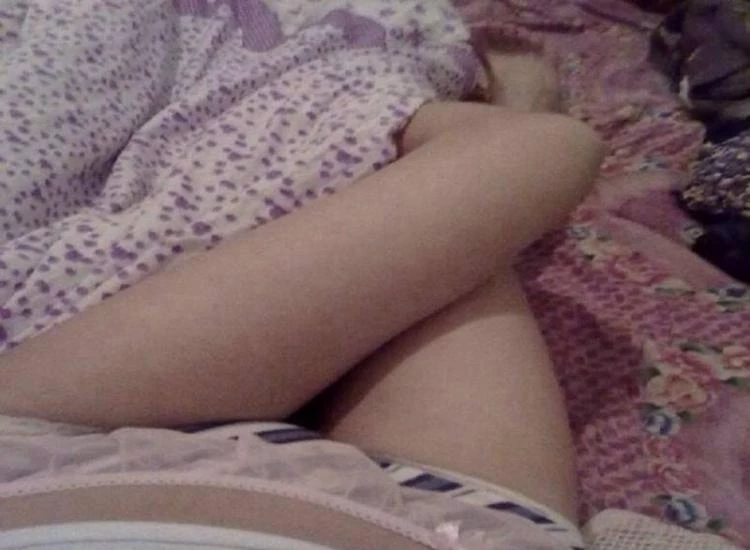 女房东主动要求陪她满足她减免房租