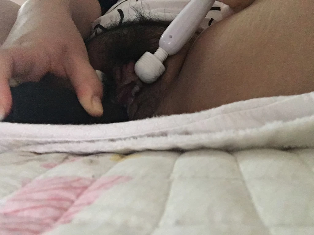 对白刺激，景区户外拆迁房里和少妇偷情