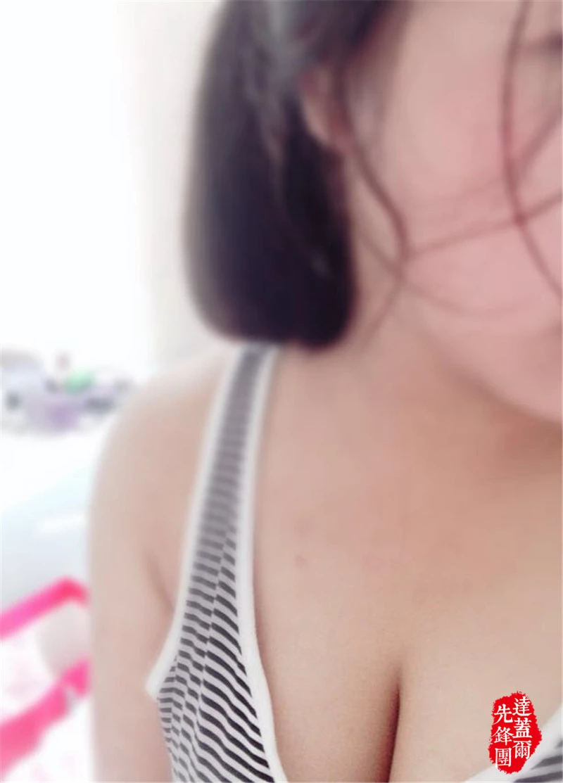 “以后你单数他双数周日可以考虑一起”好兄弟的00后美臀女朋友