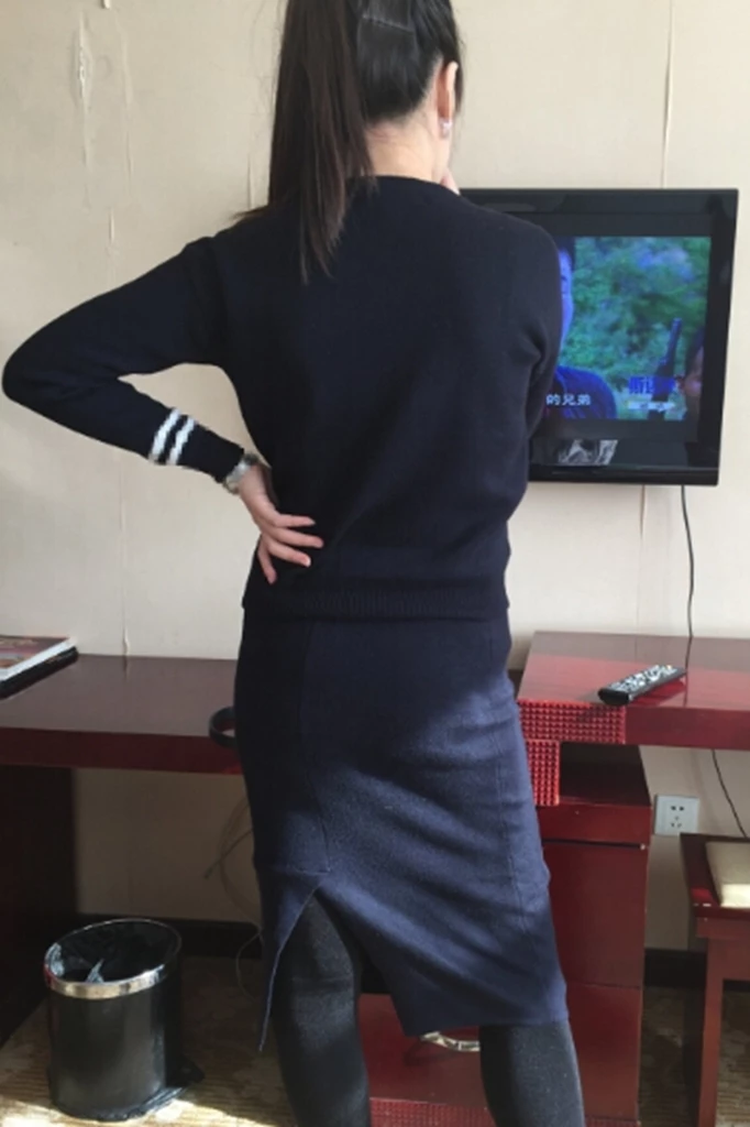 风骚的小姐姐出来约炮多p