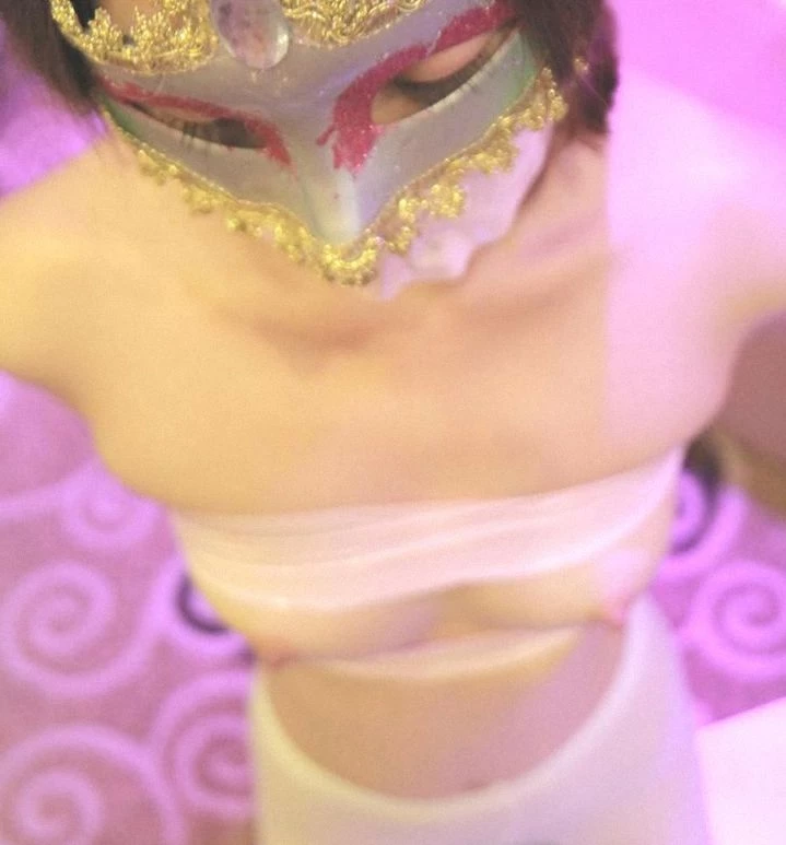 约炮船山区美女销售少妇