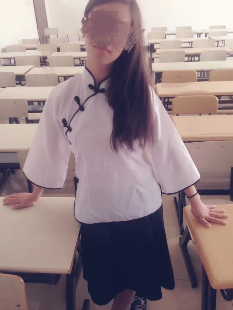 18岁学生妹瞒着父母做爱上瘾！cosplay~