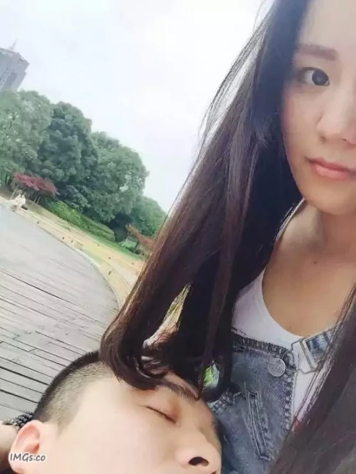 [原创] 三个单男大屌轮流被老婆口交，画面真淫乱
