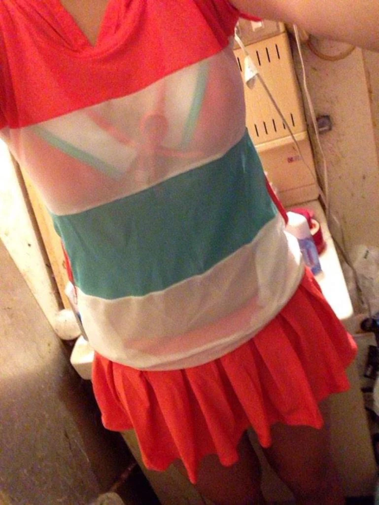 美乳极品女王人妻调教榨精帮你撸鸡吧，精液全榨干，完整购买