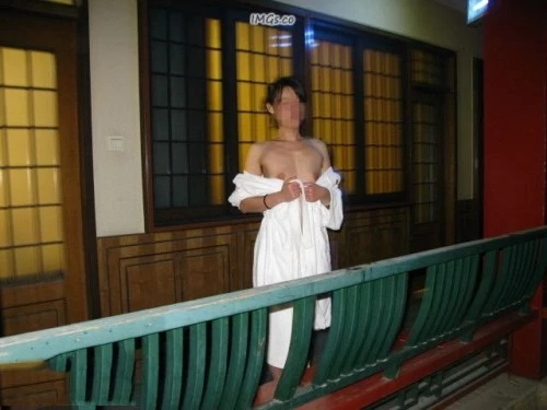 人妻教师放荡不羁（）