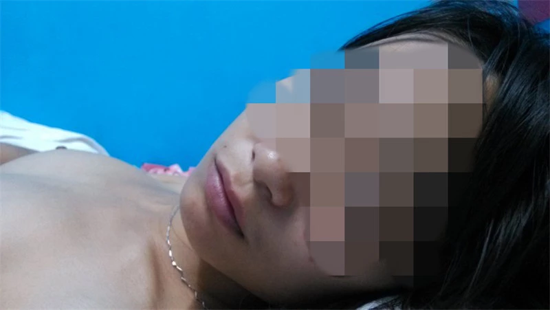 [原创] 04尤物 超嫩的高三学生妹