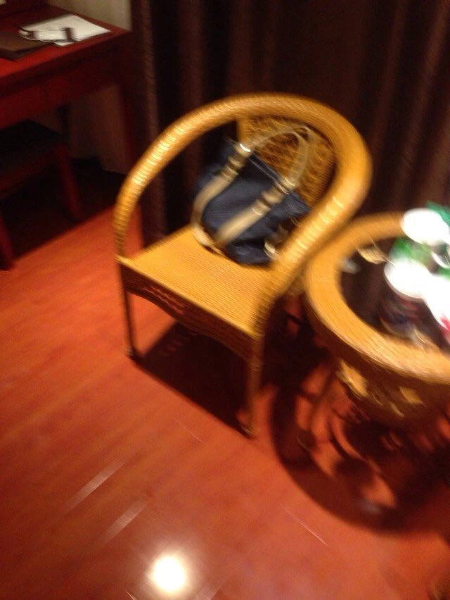 老公我好饿，快点给我吃精液