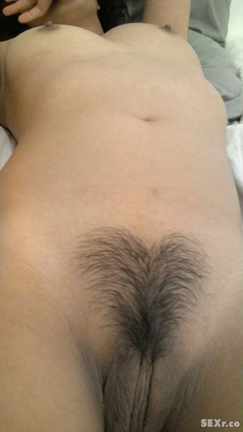 七夕操老婆的骚B，露脸，抠逼舔手指浪叫