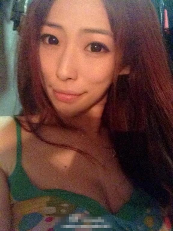 性瘾白领，高难度吃鸡