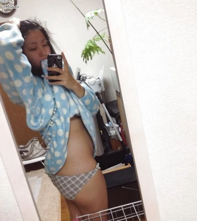约炮游戏展极品丰臀软妹子COS雷姆无套啪啪原浆内射粉穴