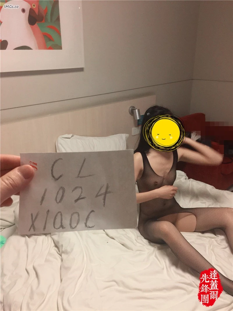 真情实感的约炮人妻，渴望的眼神无法拒绝