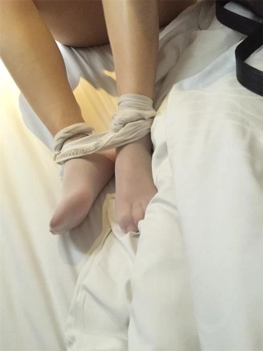 去哪找这样的骚货？很简单
