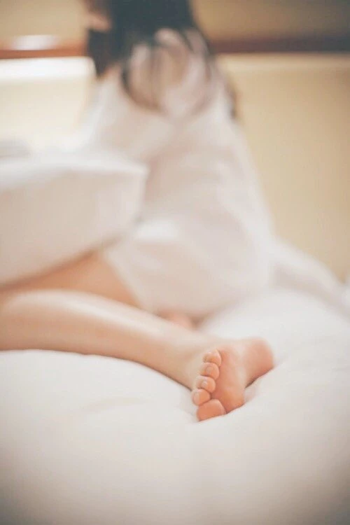 分开两地老婆也爱打打飞机看到最后高潮