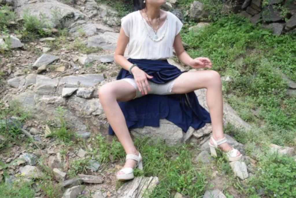 拿下离婚的小姨子看筒介下载高清版本