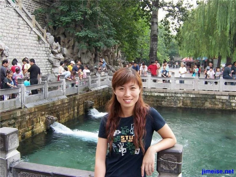 [原创] 这么好看的炮架可惜阳痿了，91的兄弟求救会喷水【看简 介同城免费约炮