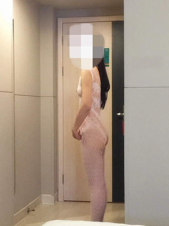 [原创] 八块腹肌男与模特女友的性爱日常