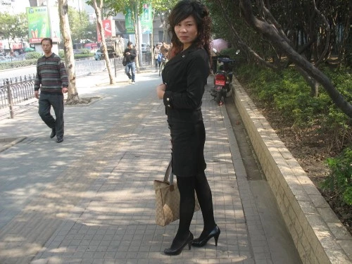 “还是你干我爽”少妇和情人在酒店偷啪